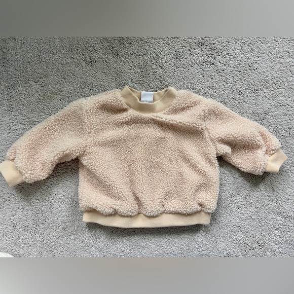 Zara Other - Baby cozy fluffy sweater size 18-24 months